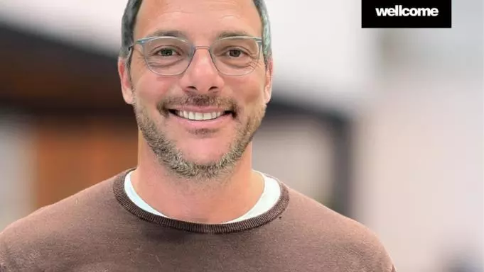 Philipp Kukura main news image with the Wellcome Trust logo