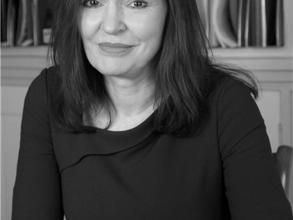 Black and White headshot picture of Professor Dame Carol Robinson 