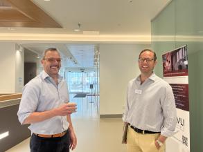 Philipp Kukura and Justin Benesch at the Mass Photometry event.